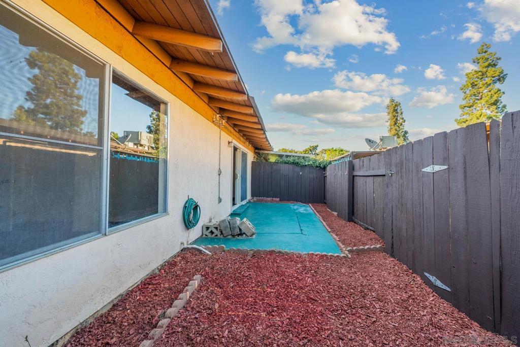 1210 Green Garden Dr 3