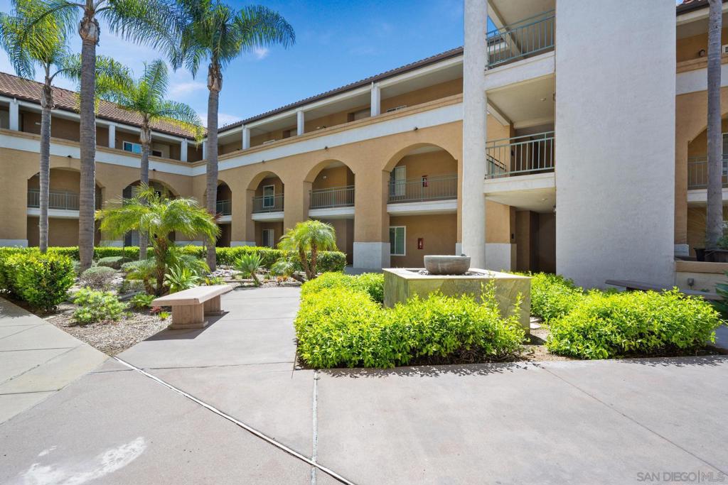2150 Camino De La Reina 4210