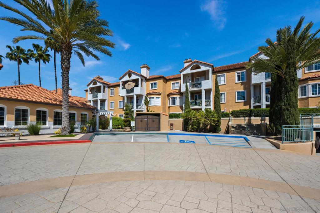 2150 Camino De La Reina 4210