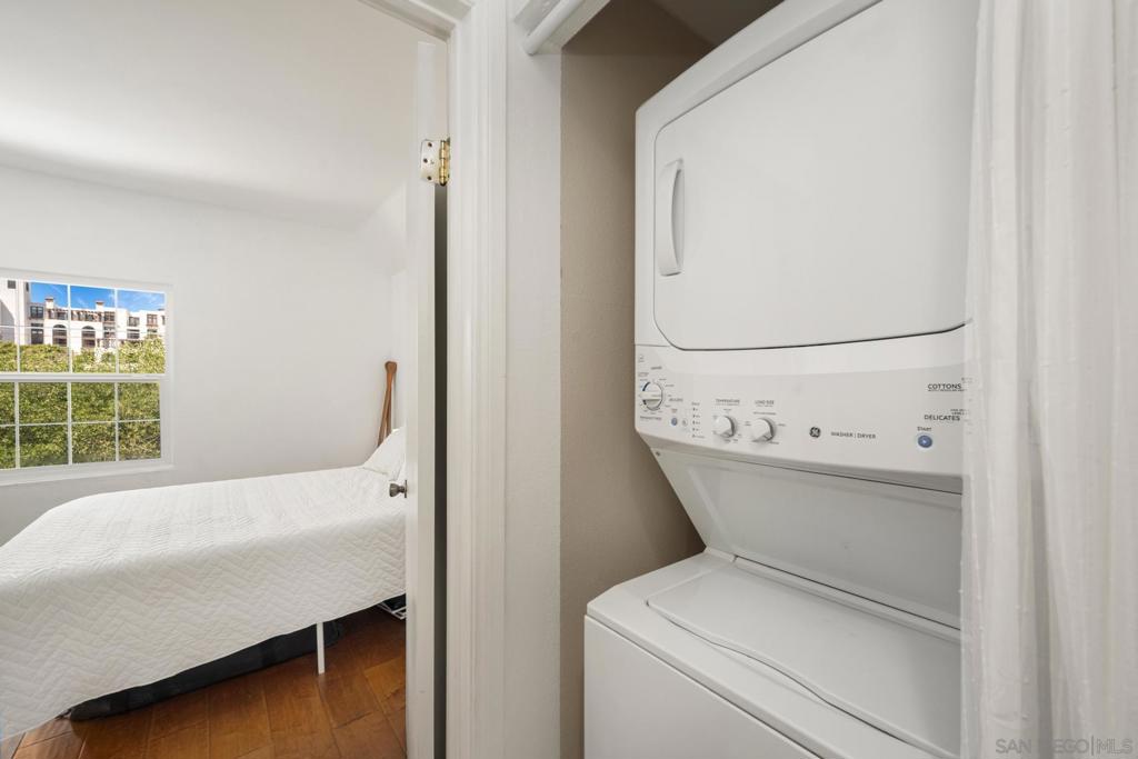2150 Camino De La Reina 4210