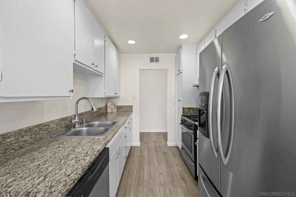 2155 E E Washington Ave