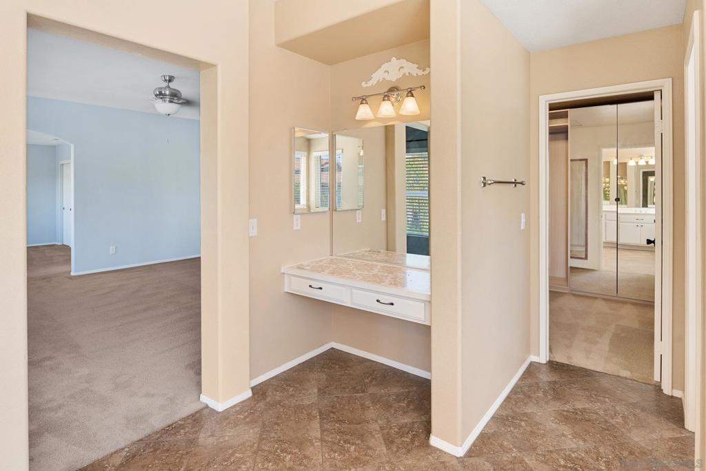 23600 Desert Oak Ln