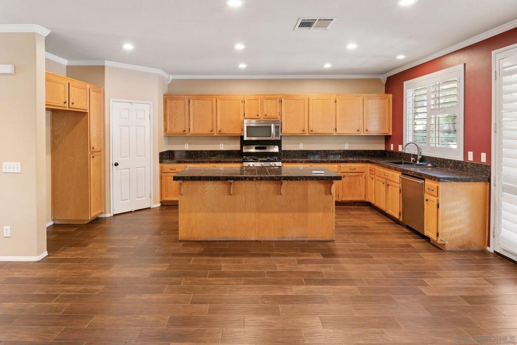 23600 Desert Oak Ln