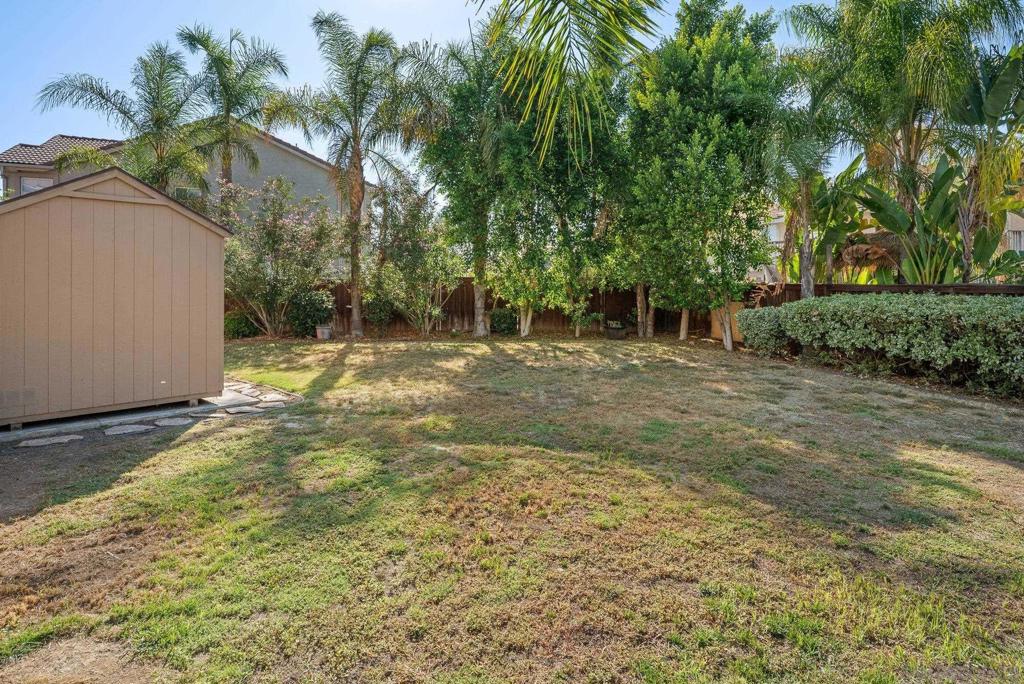 23600 Desert Oak Ln