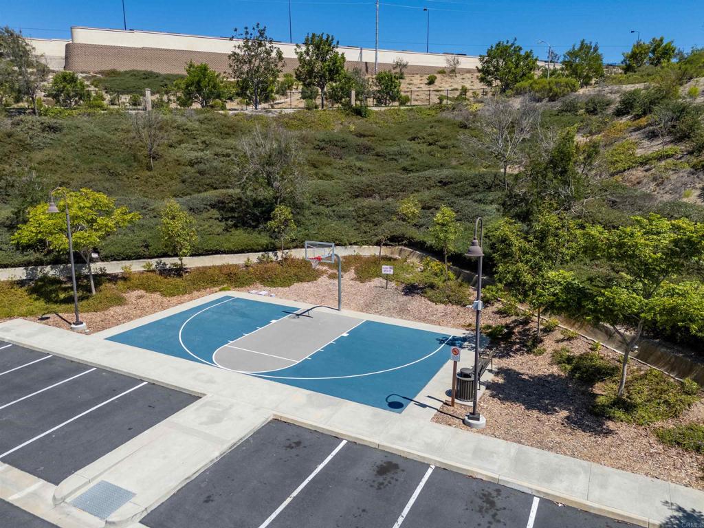 4368 nautilus way 10