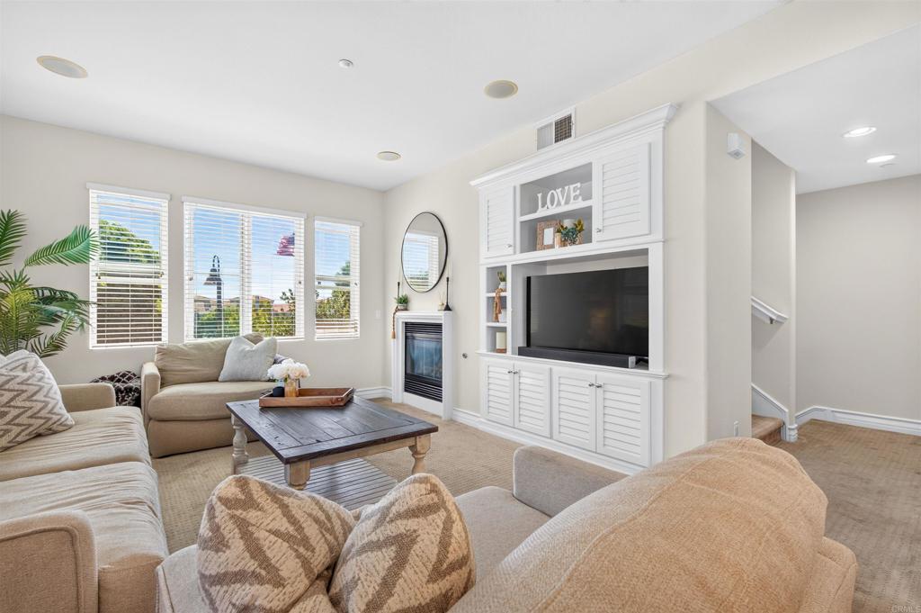 4368 nautilus way 10