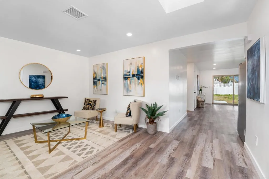 7742 Shorewood Drive