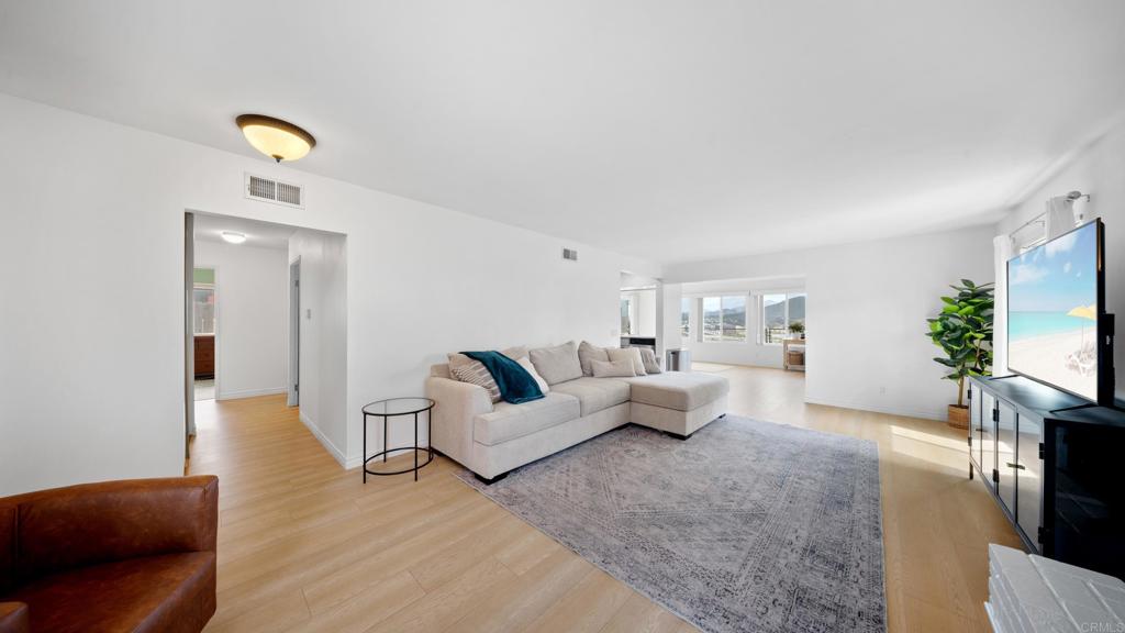 13173 Avenida Grande