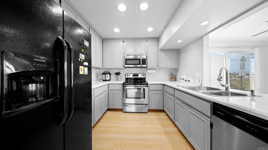 13173 Avenida Grande