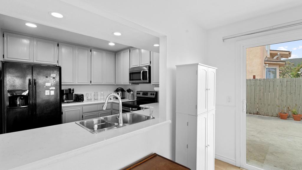 13173 Avenida Grande