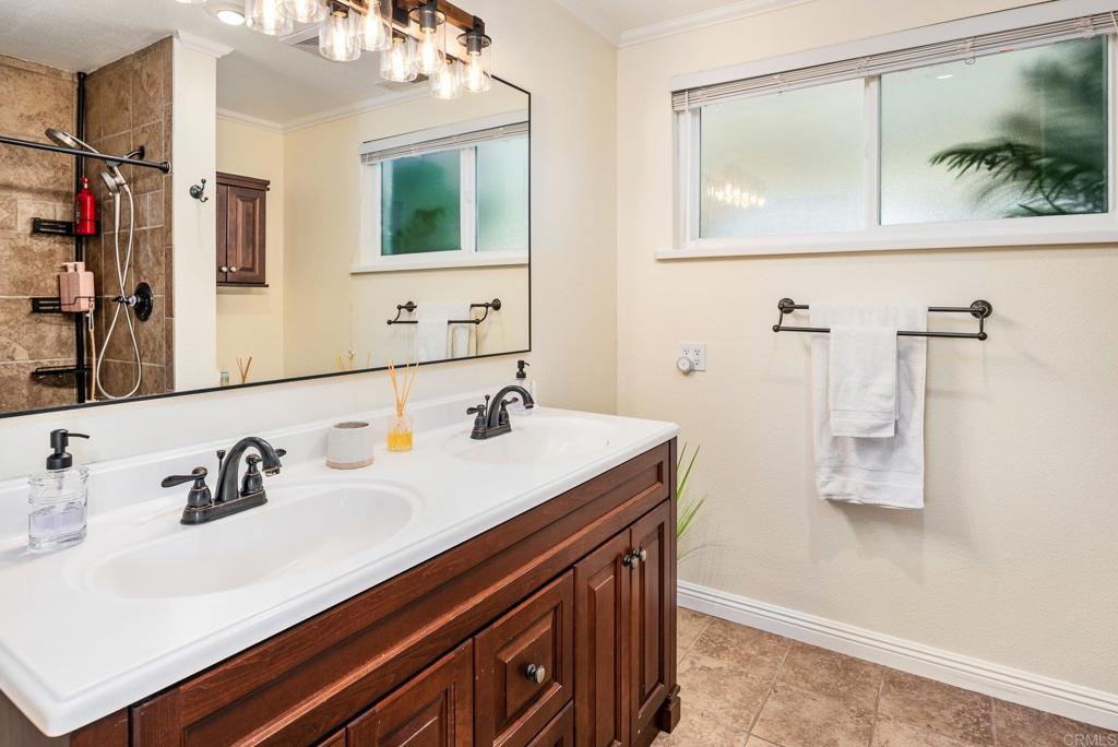 10518 Moon View Way