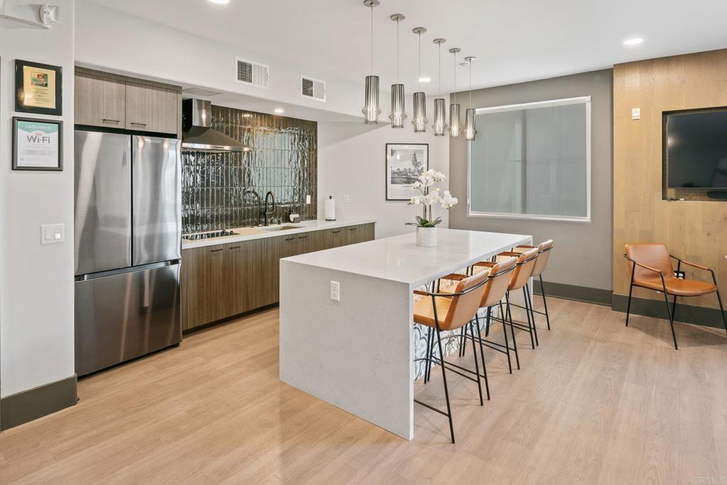 3957 30th Street 211