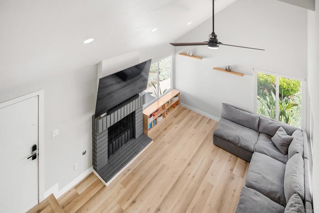 10690 Esmeraldas Drive