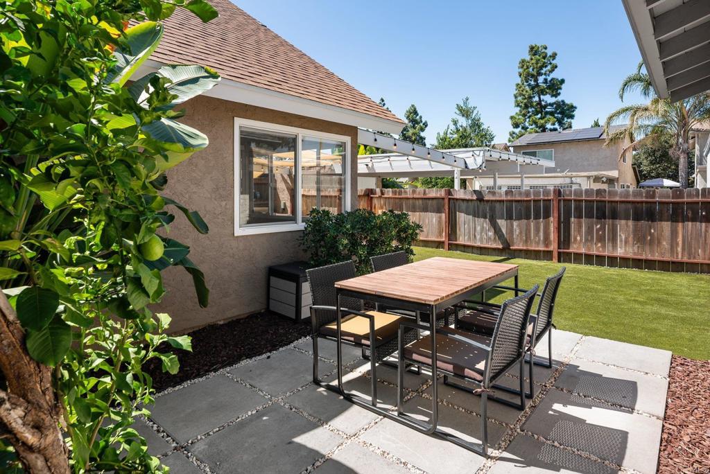 10690 Esmeraldas Drive