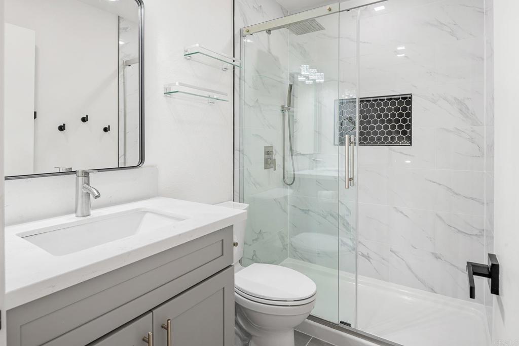 10690 Esmeraldas Drive