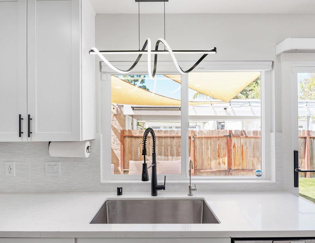 10690 Esmeraldas Drive