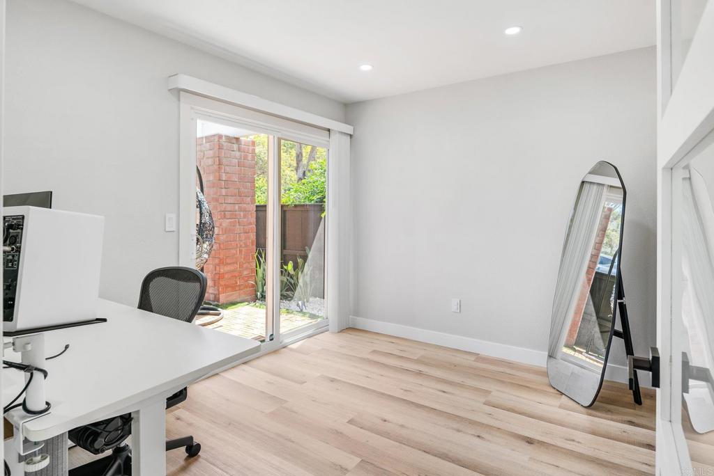 10690 Esmeraldas Drive