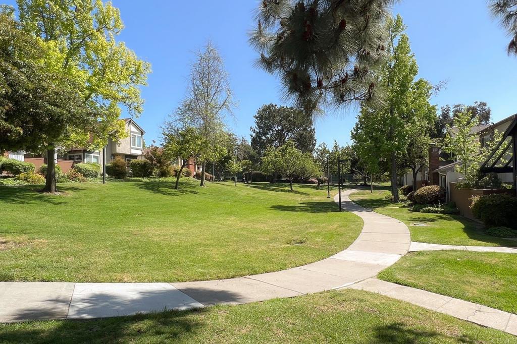 10690 Esmeraldas Drive