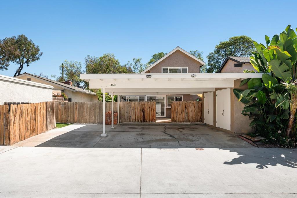 10690 Esmeraldas Drive