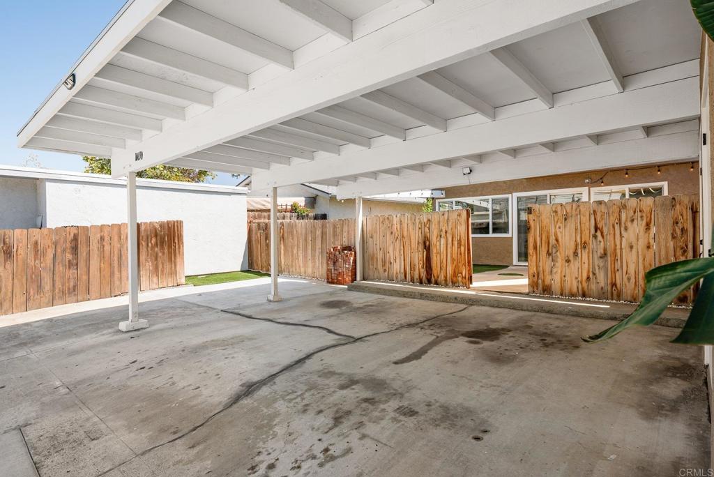 10690 Esmeraldas Drive