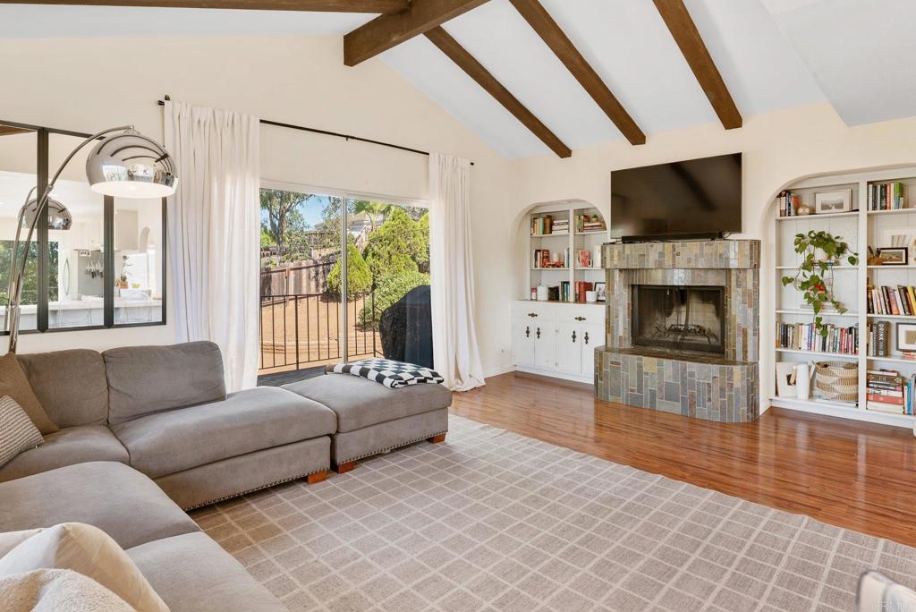 10512 Moon View Way