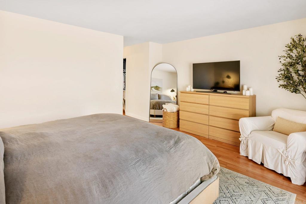 10512 Moon View Way