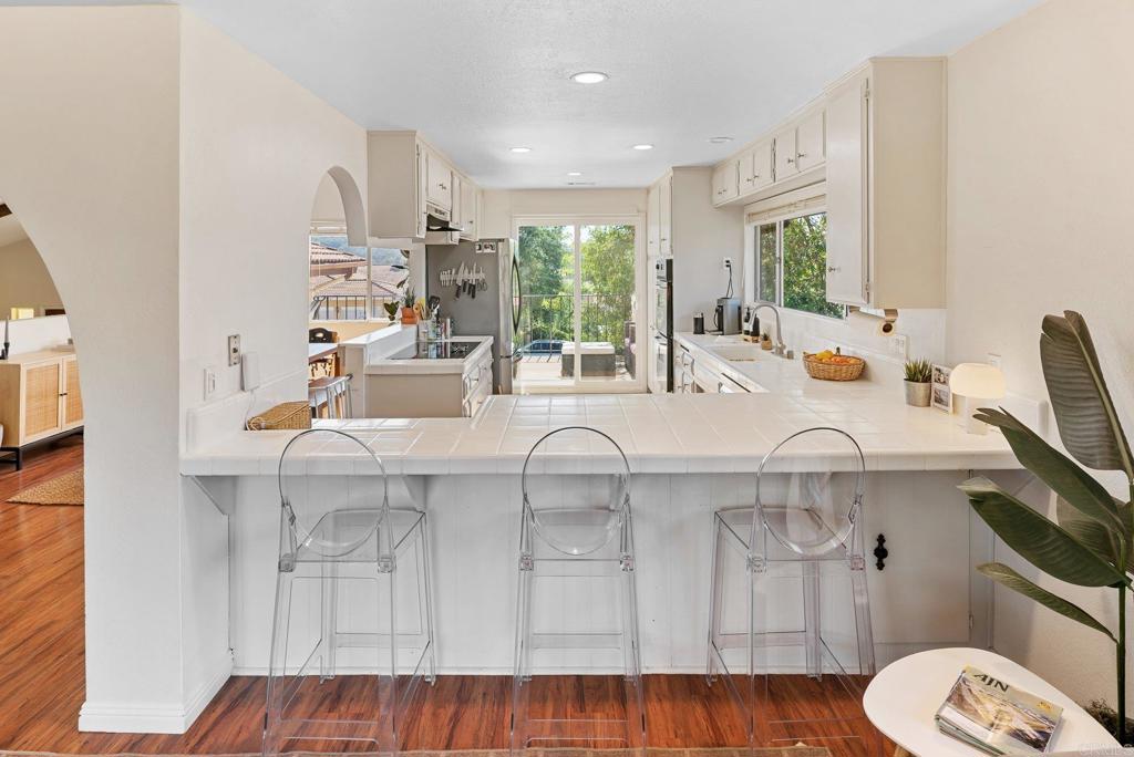 10512 Moon View Way