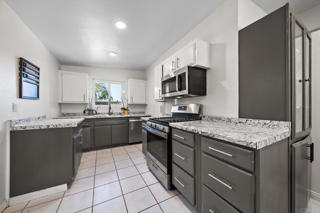 9254 Fairlawn Street