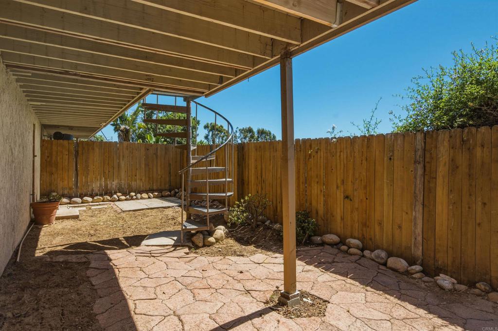 1257 Soria Glen