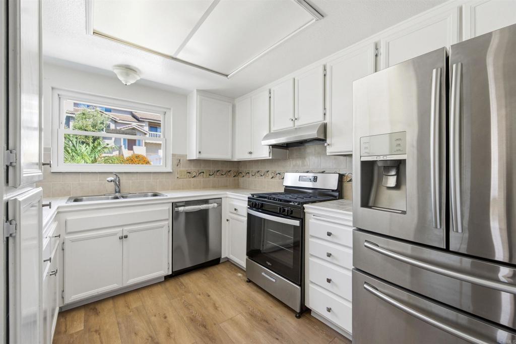 1257 Soria Glen