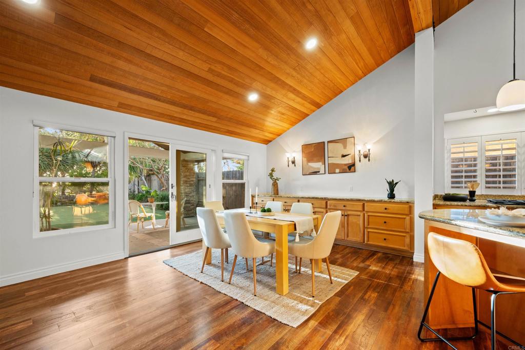 1062 Monterey Vista Way