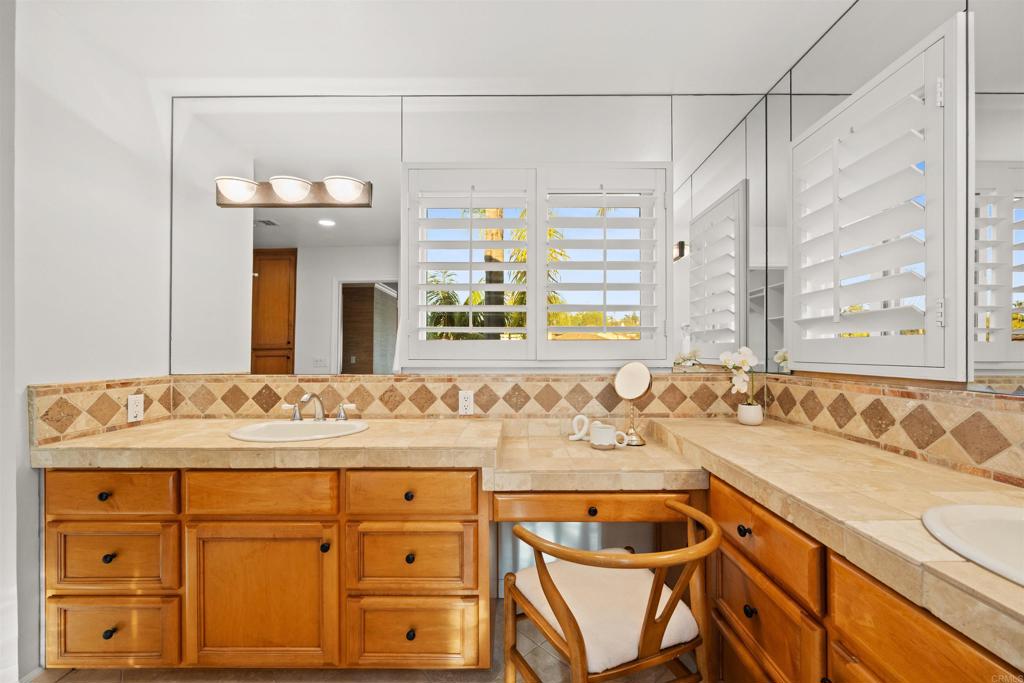 1062 Monterey Vista Way