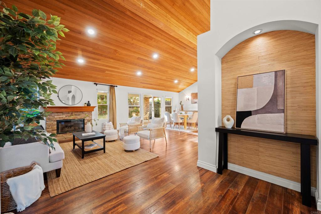 1062 Monterey Vista Way