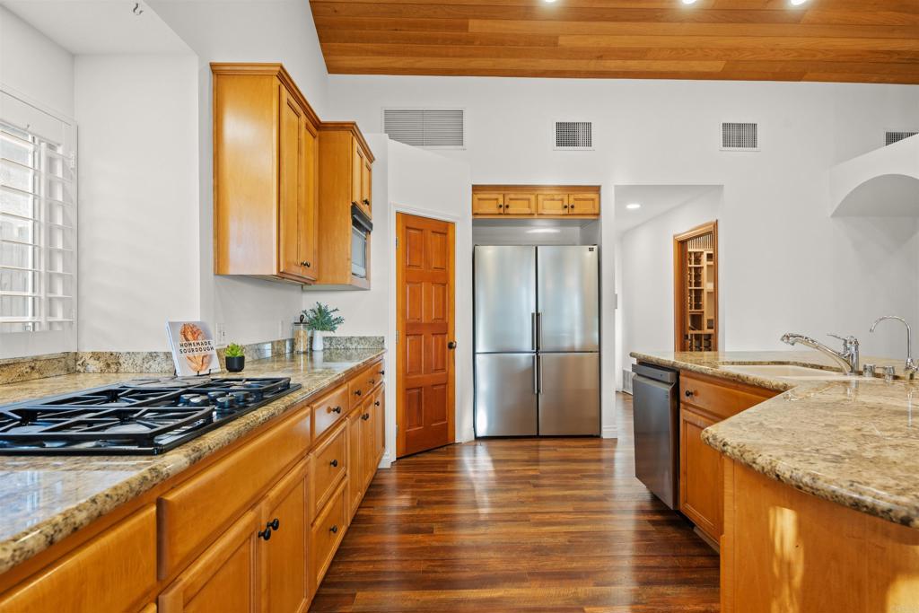 1062 Monterey Vista Way