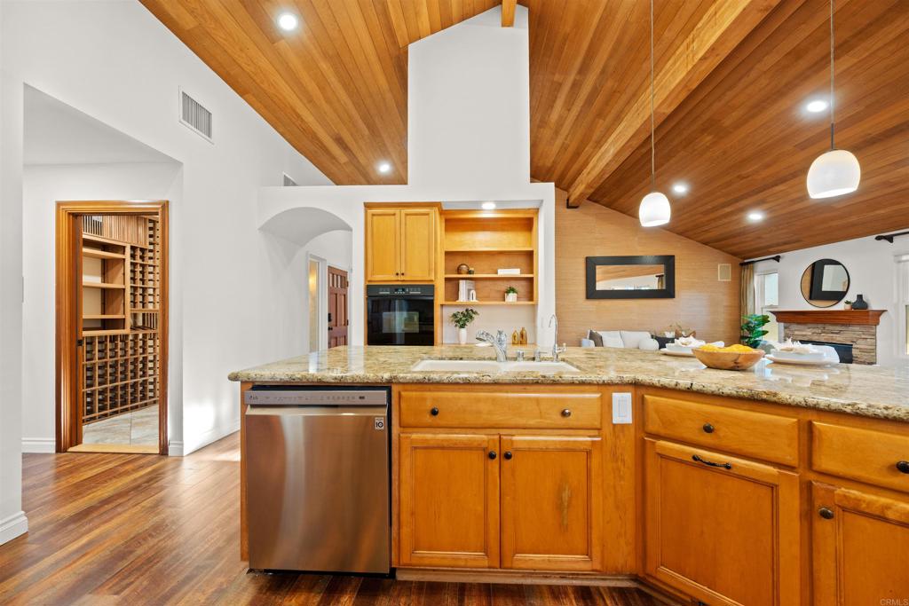 1062 Monterey Vista Way