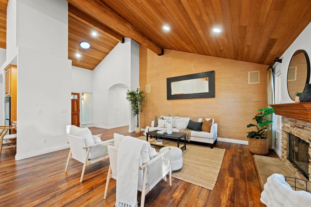 1062 Monterey Vista Way