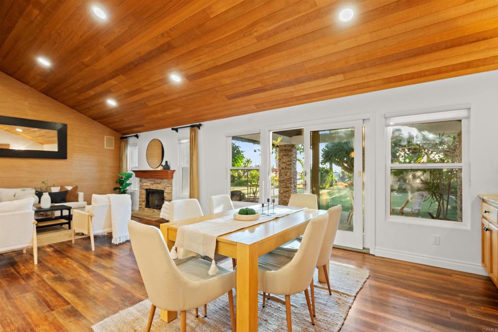 1062 Monterey Vista Way