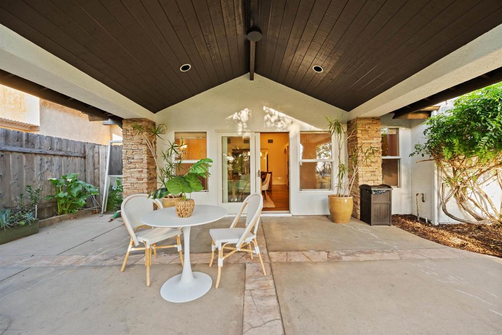 1062 Monterey Vista Way