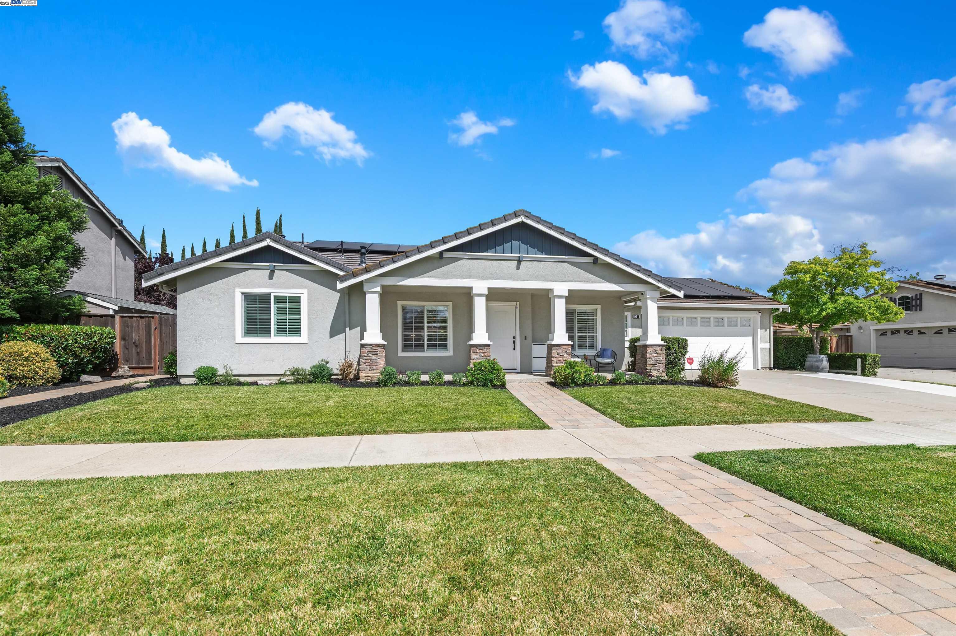 1339 Fairbrook Ct