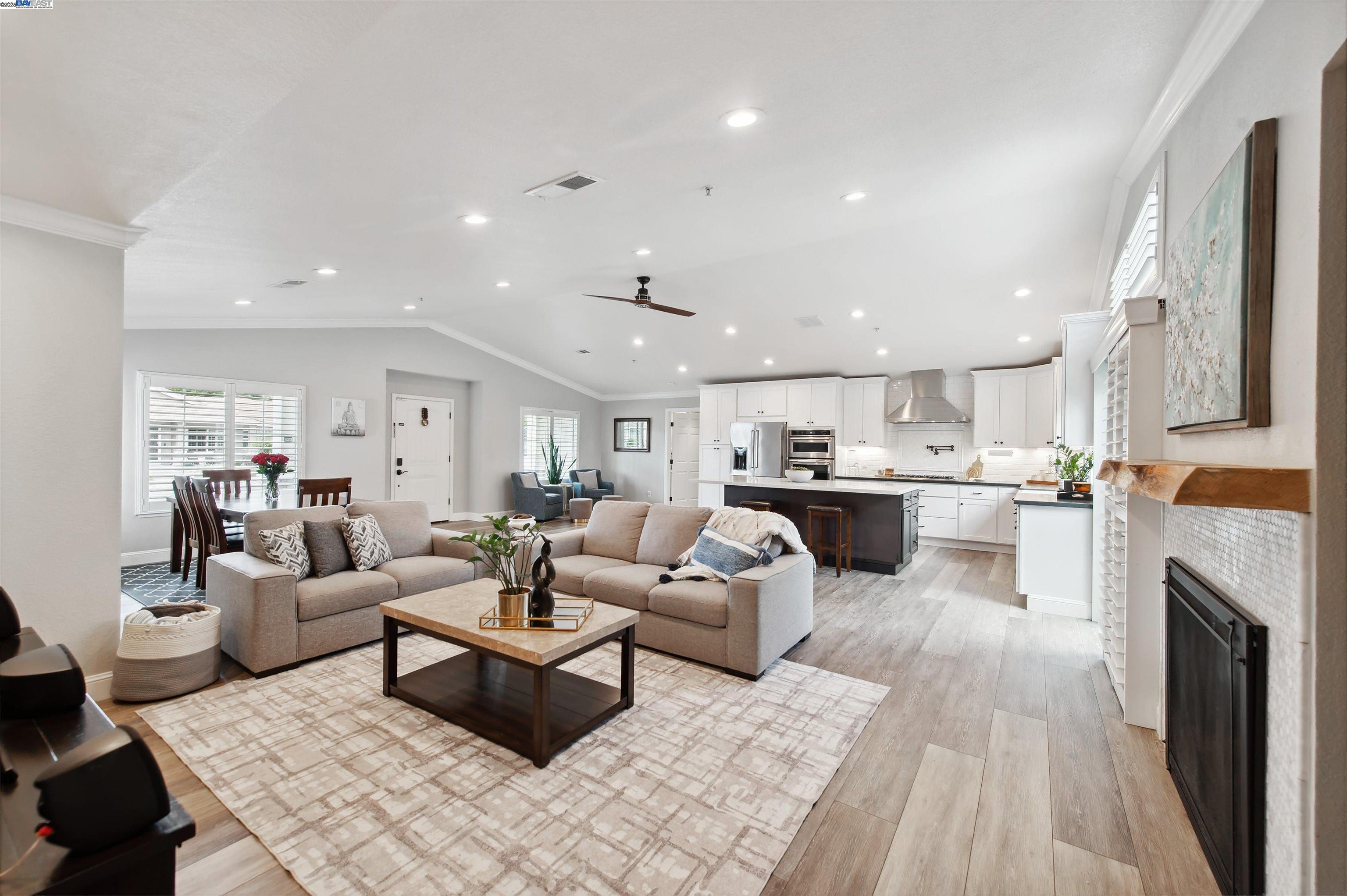 1339 Fairbrook Ct