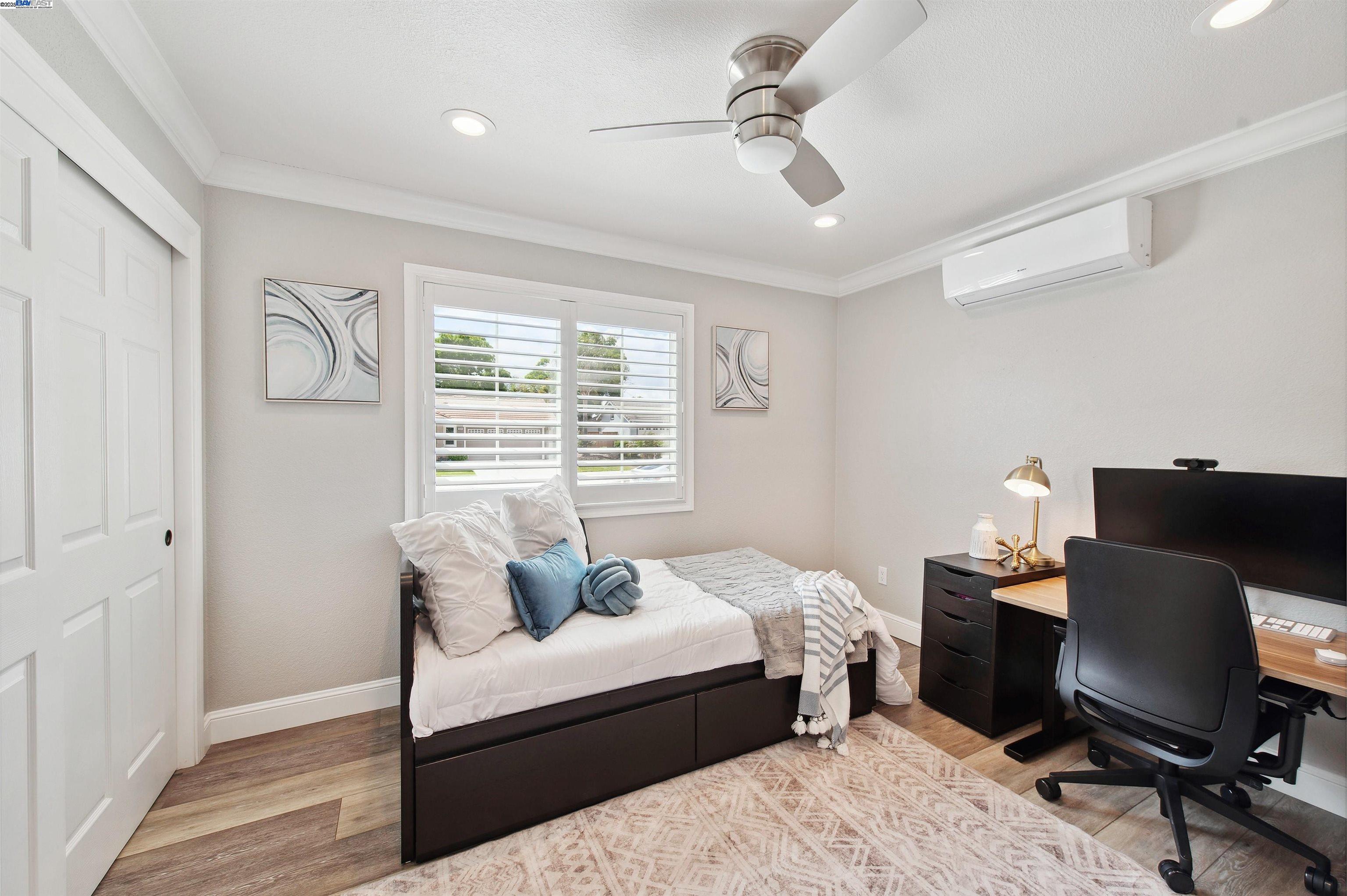 1339 Fairbrook Ct