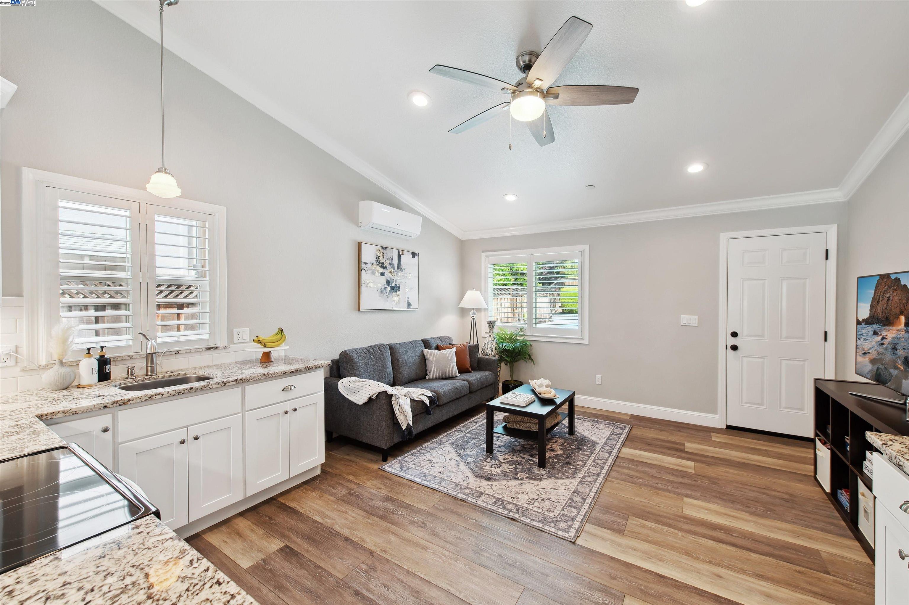 1339 Fairbrook Ct