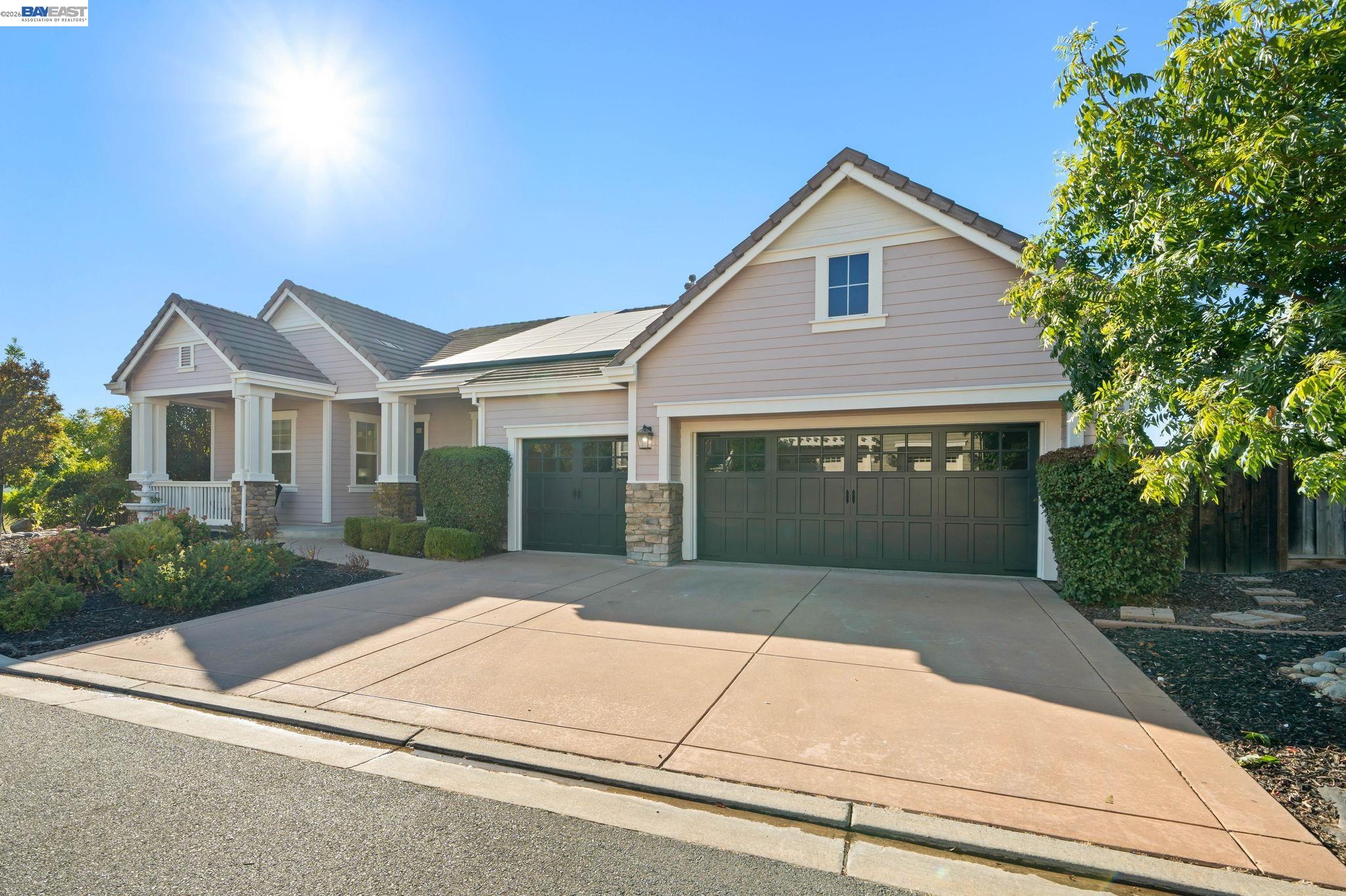 1121 Newhaven Pl
