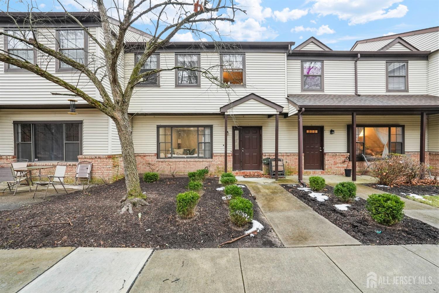 1329 Tupelo Court