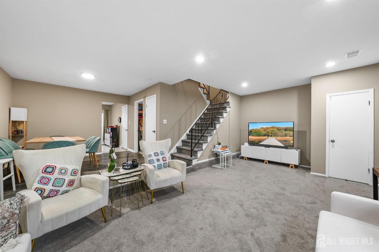 1329 Tupelo Court
