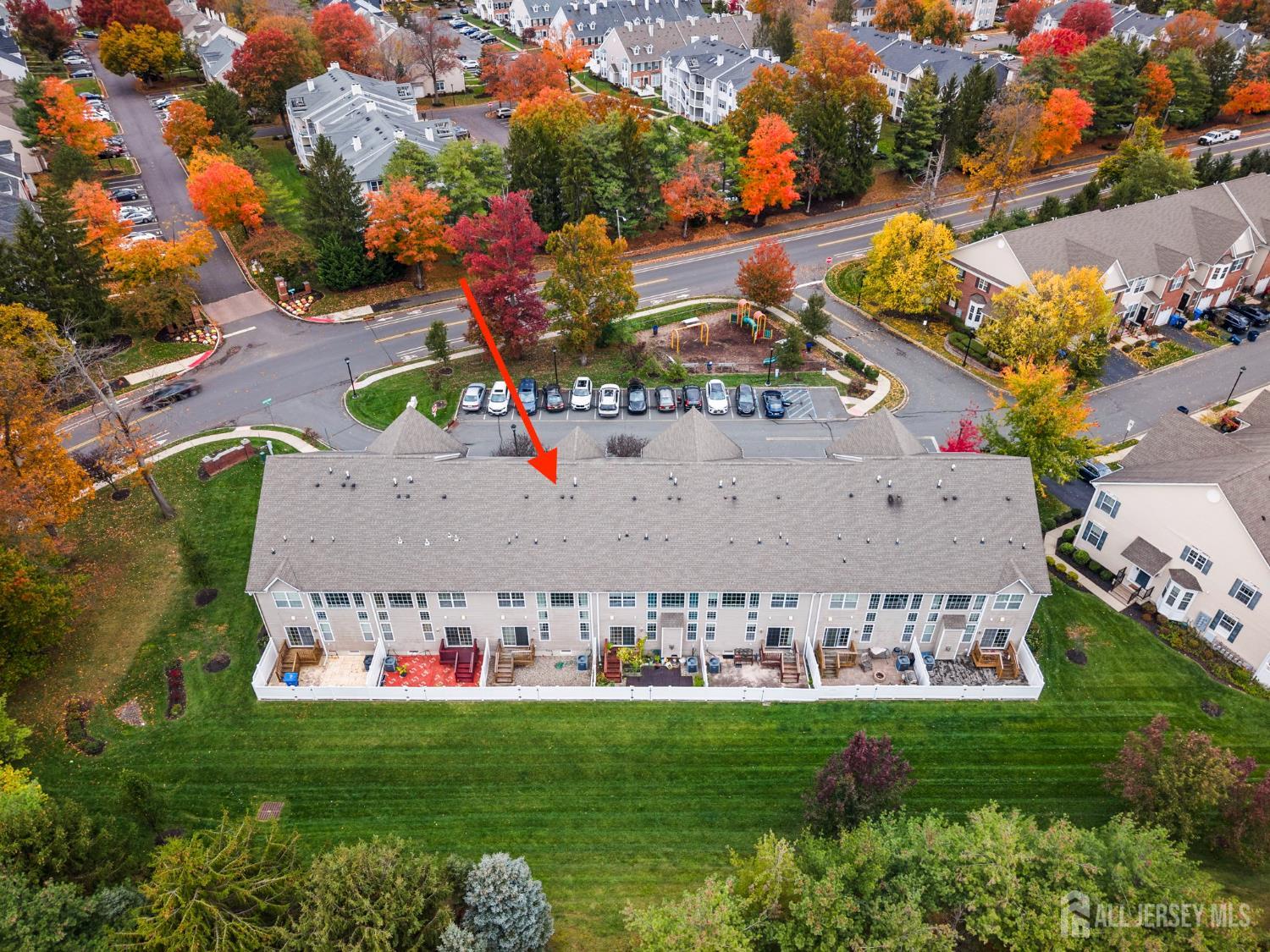 2472 Canterbury Lane