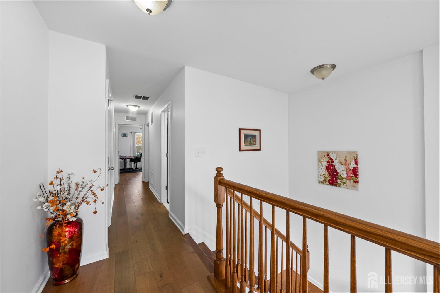 2472 Canterbury Lane