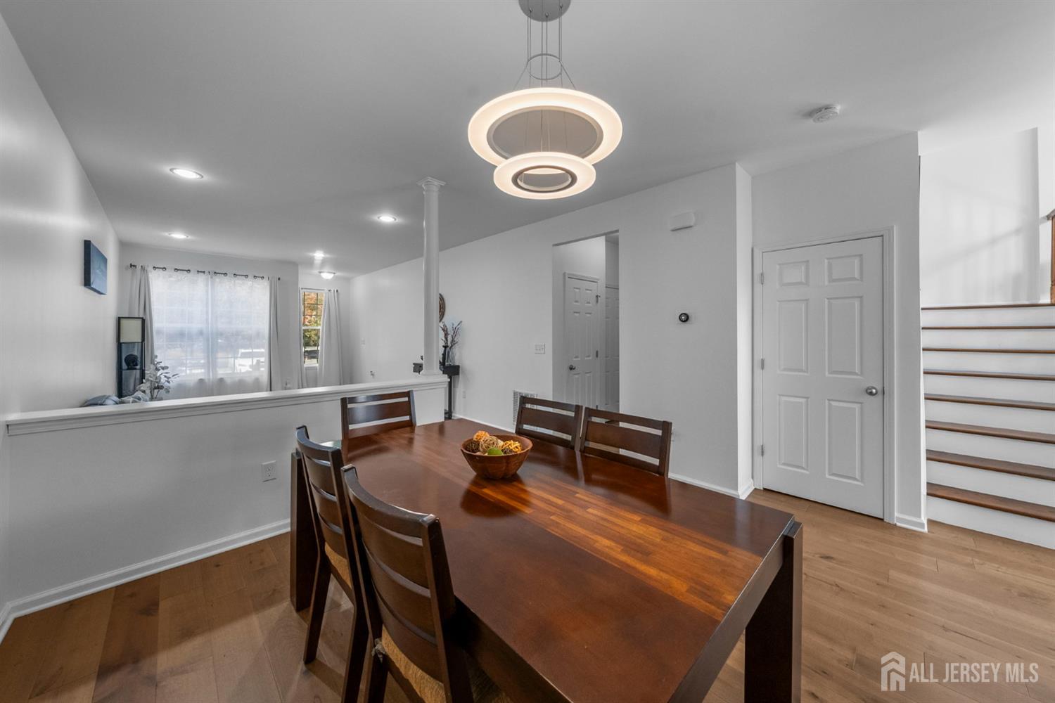 2472 Canterbury Lane