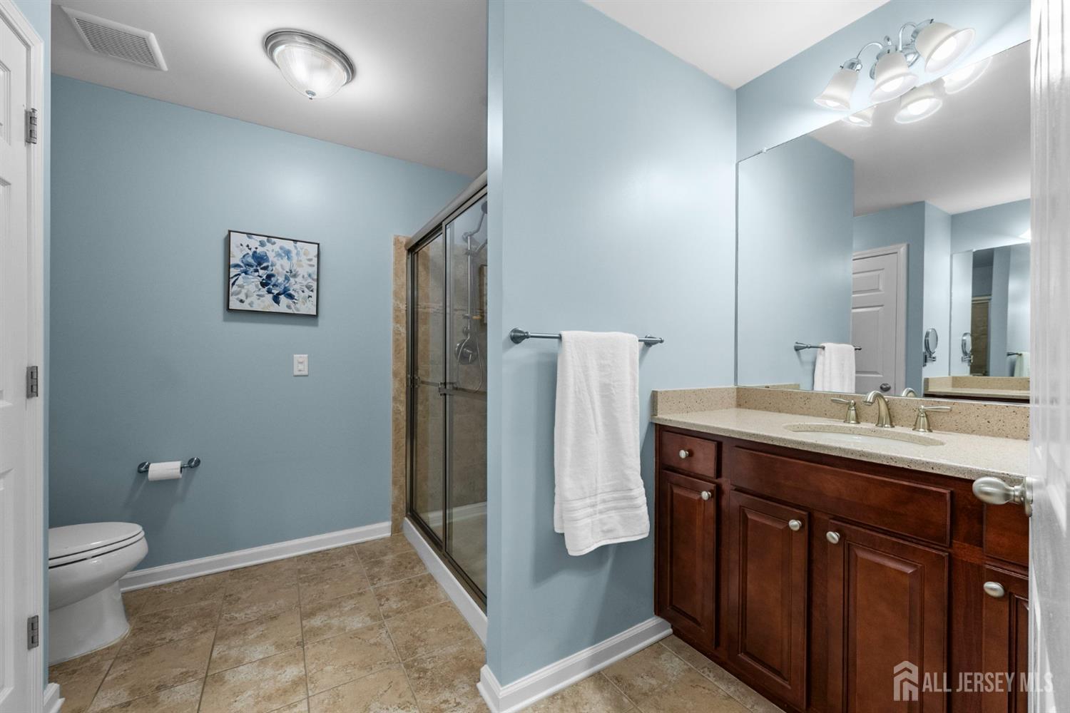 2472 Canterbury Lane