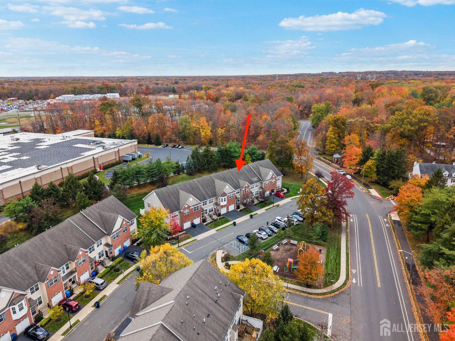 2472 Canterbury Lane